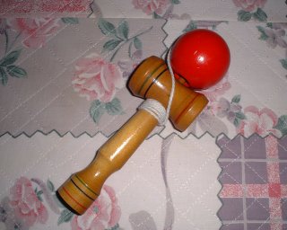 ダイソーのけん玉
